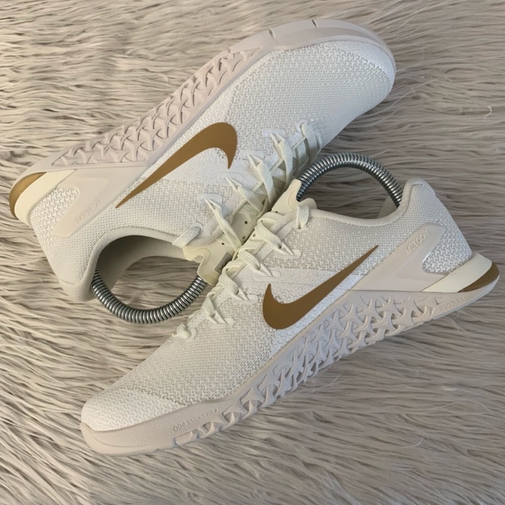 New Nike Metcon 4 CHMP - Picture 4 of 5
